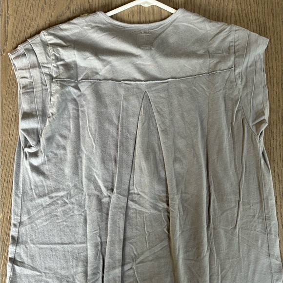 Tunic by “Tiny” from Anthropologie in a size Medium - Picture 5 of 11